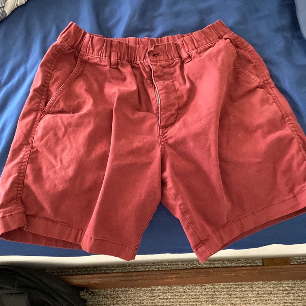 Bear bottom 7inch inseam mens short, size Medium